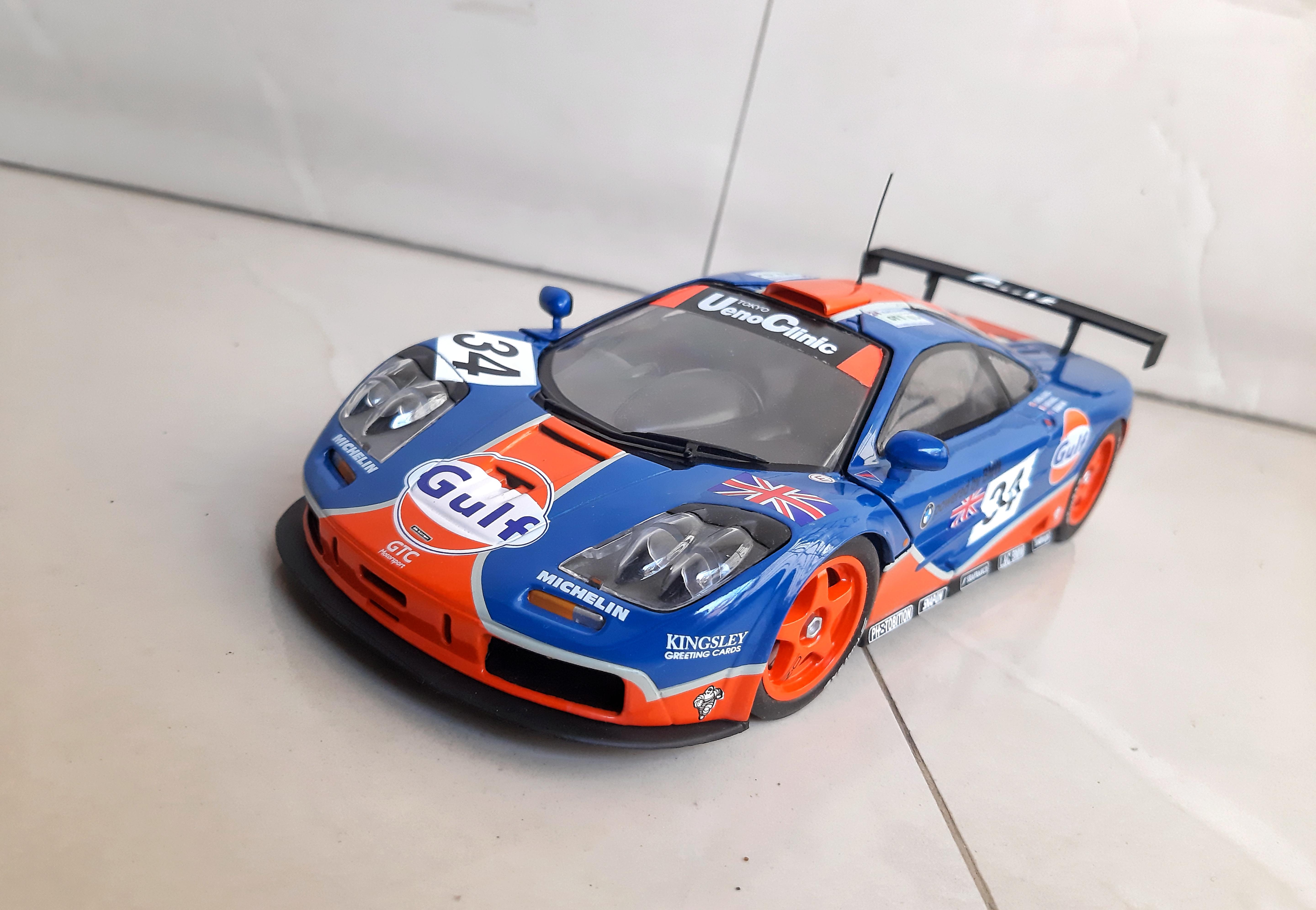 Miniature UT Models 1/18 - McLaren F1 GTR #8 Warsteiner FINA