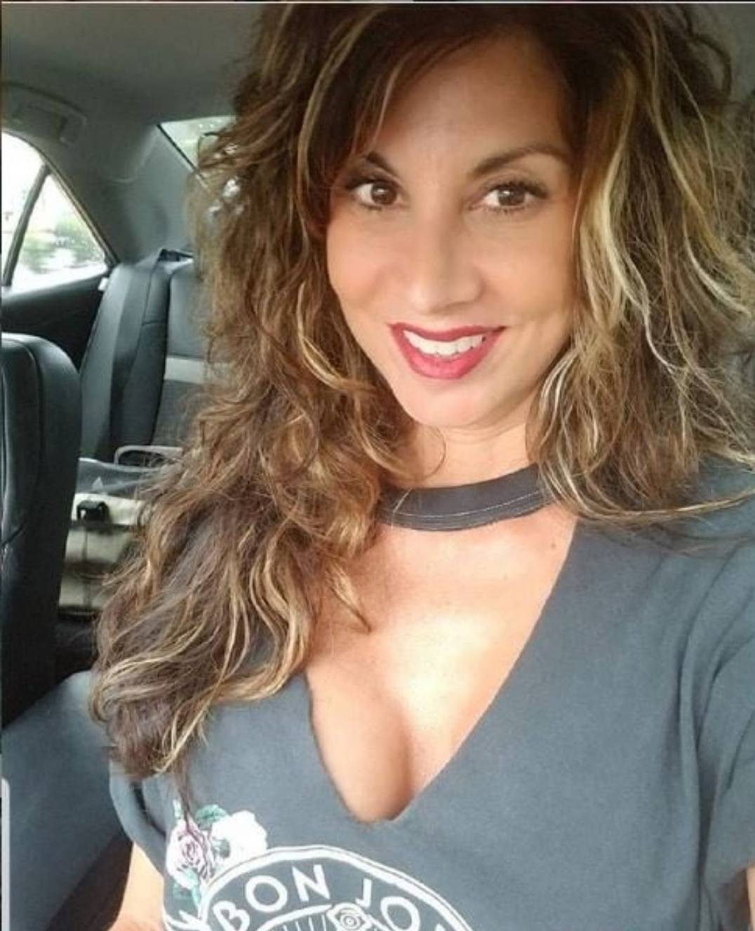 50 Year Old Milf Scrolller