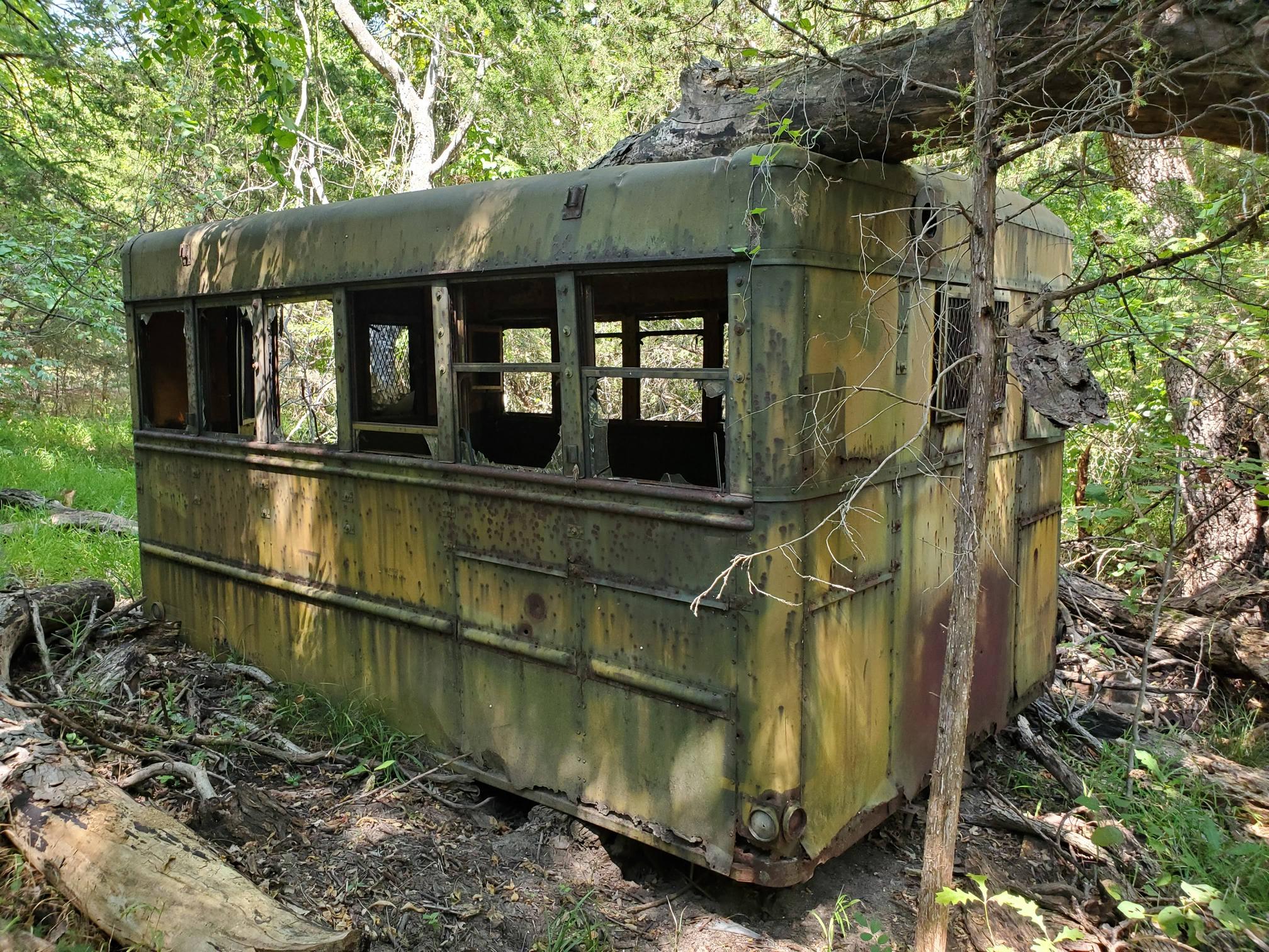 Abandoned school bus outside of Rockwall | Scrolller