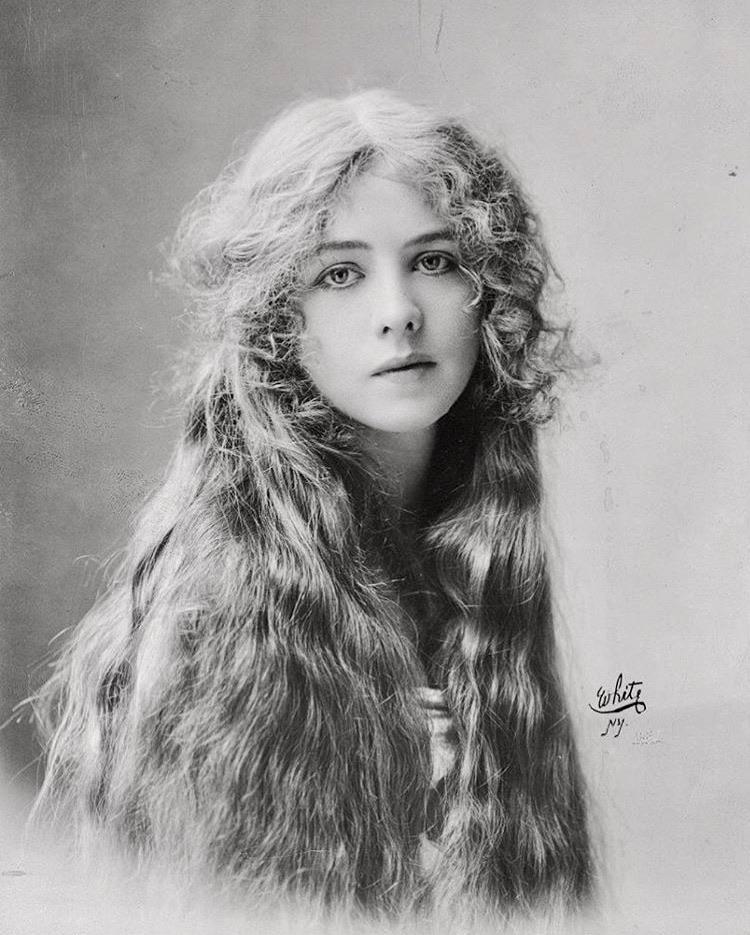 American stage actress Ione Bright photographed in 1912. | Scrolller