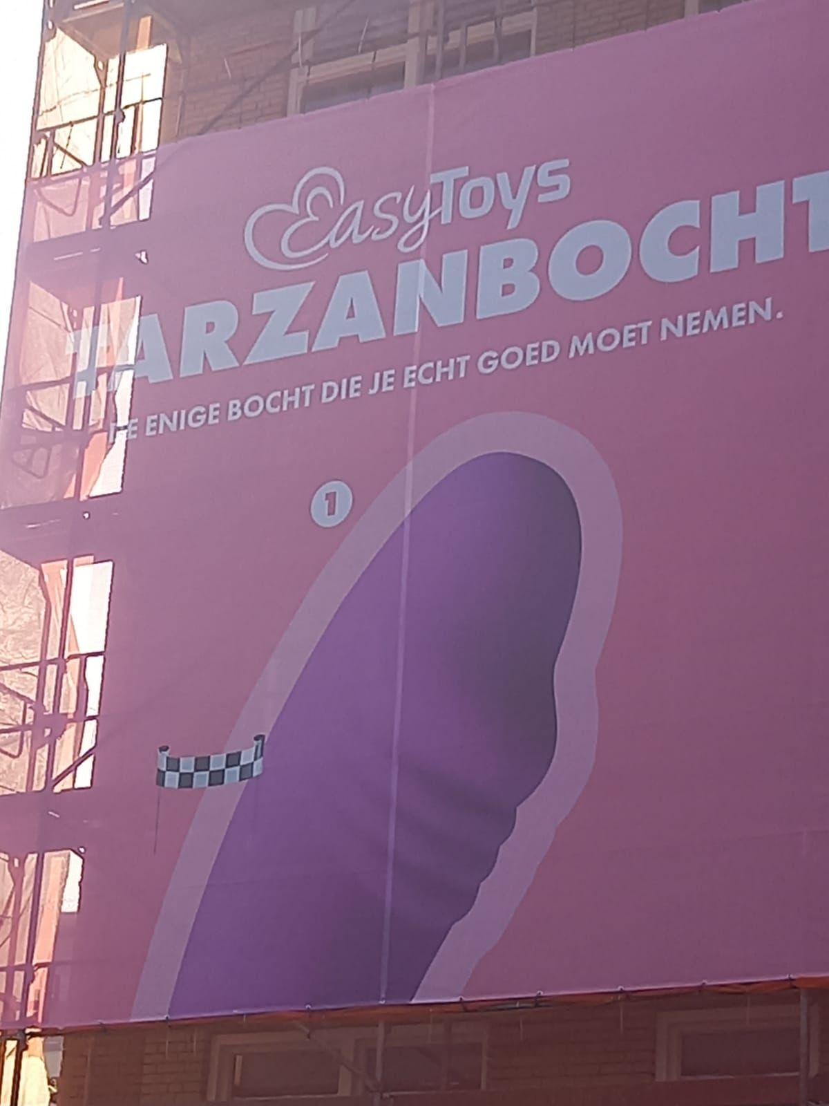 an-advertisement-in-zandvoort-scrolller