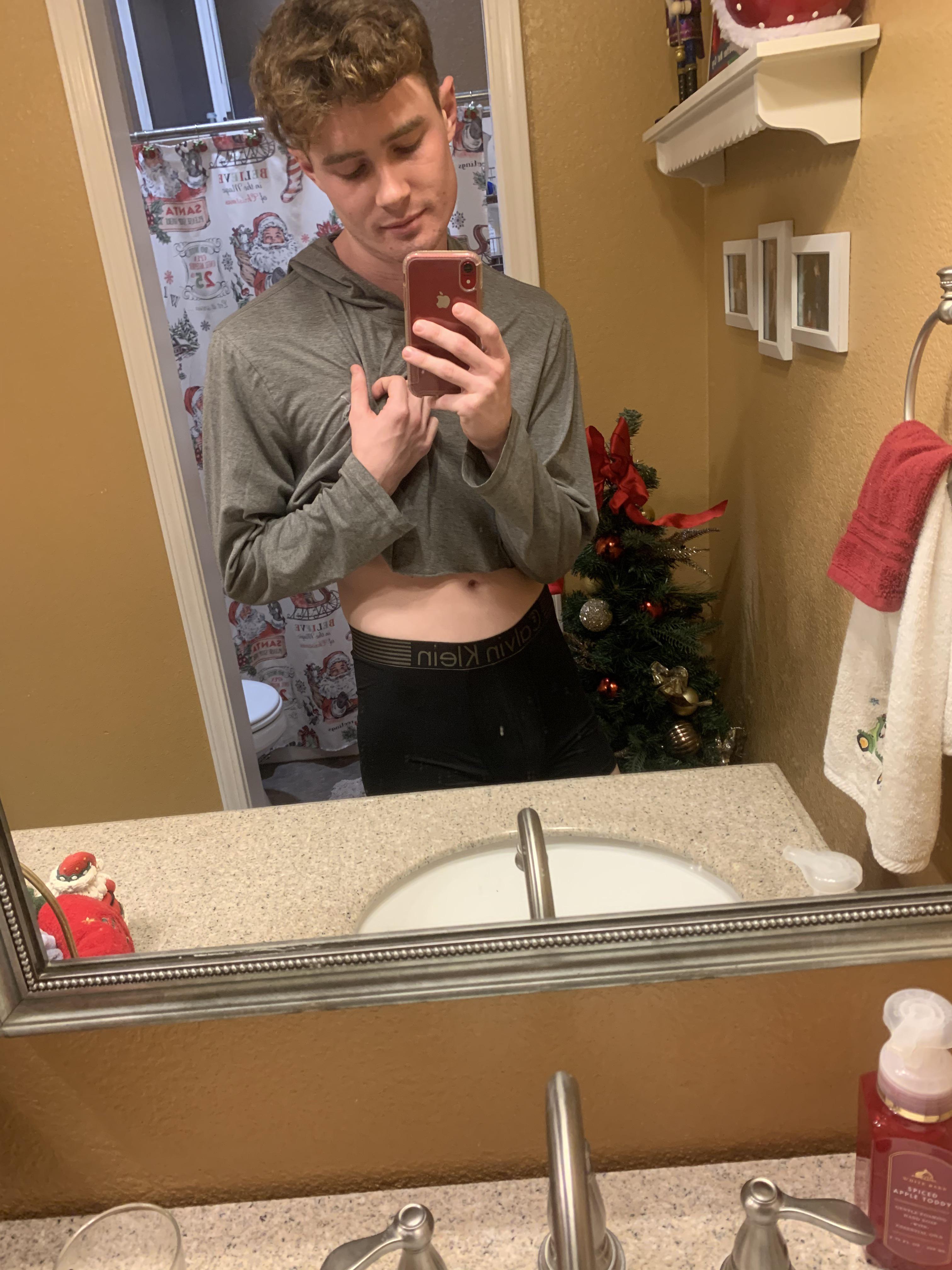 Any Love For A Straight 62 Sorta Femboy Scrolller