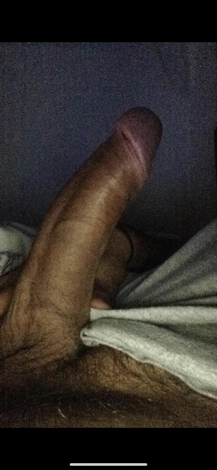 Anyone wanna help me cum DM’s OPEN 