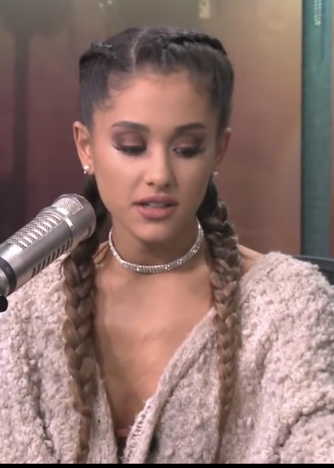 Ariana Grande With Two Boxer Braids Scrolller 2808