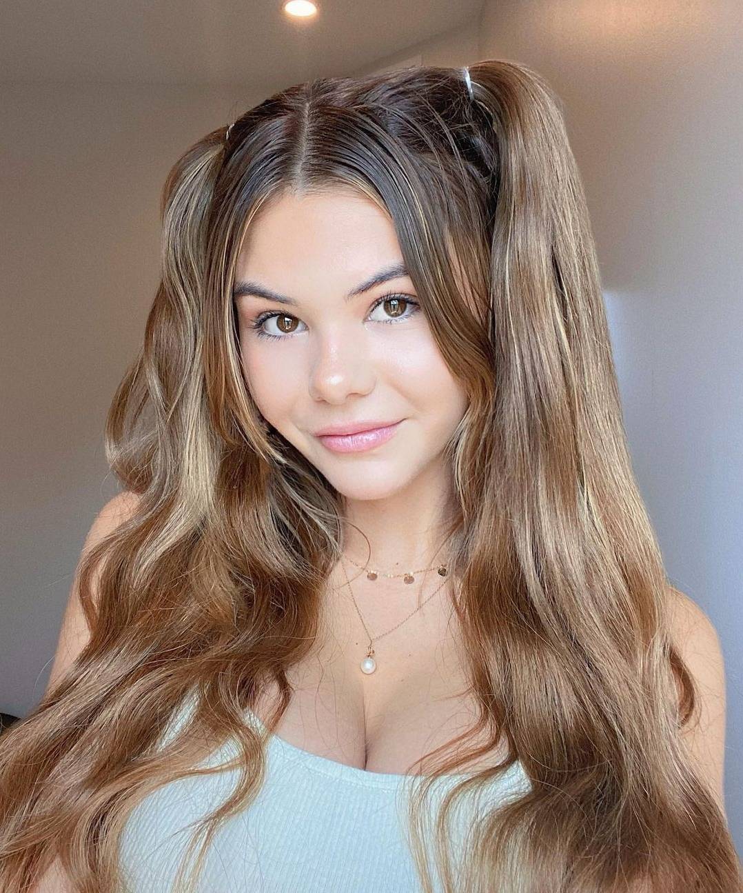 Ashley Tervort | Scrolller