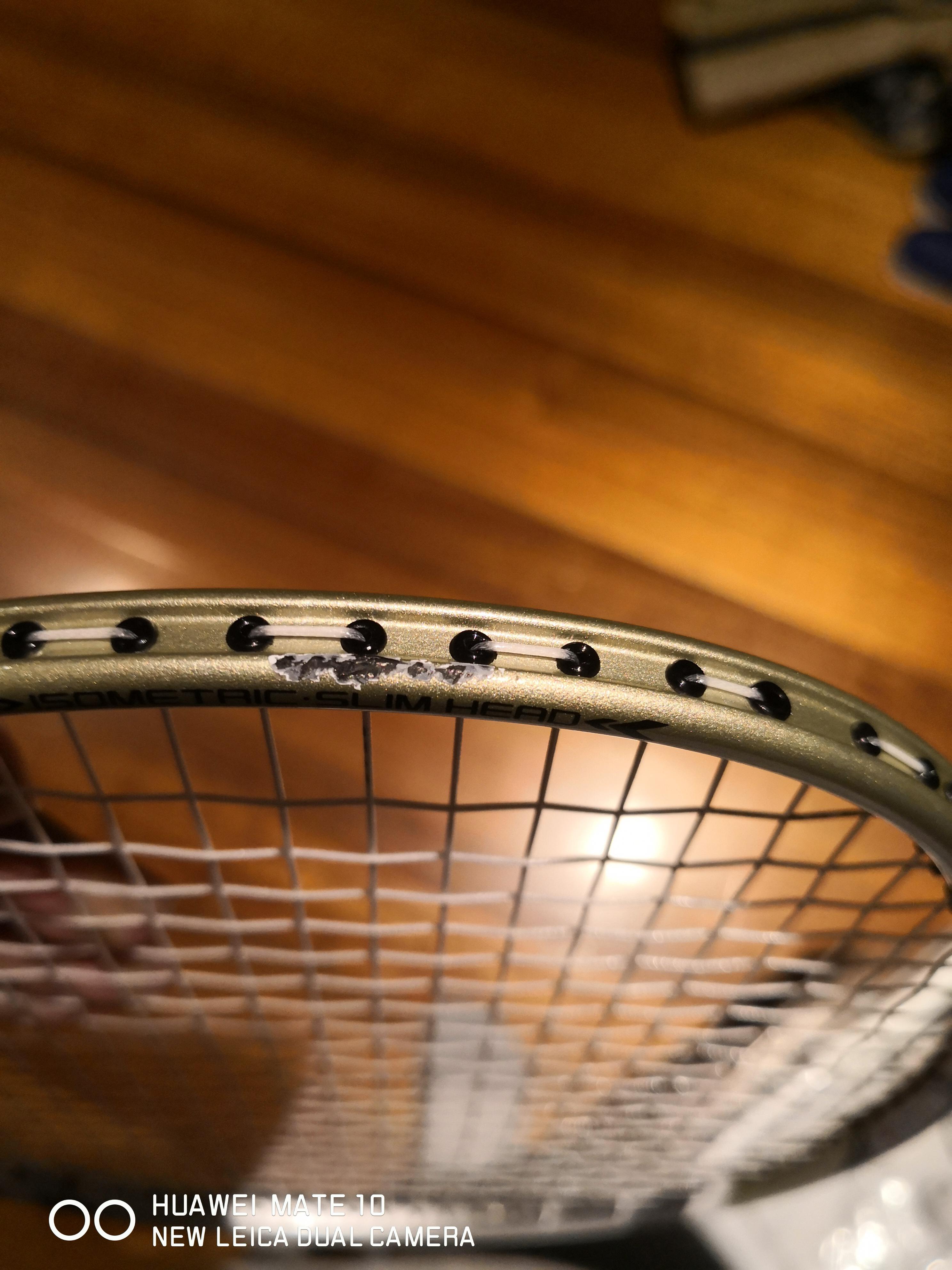 Badminton racket. paint chip? or crack? | Scrolller