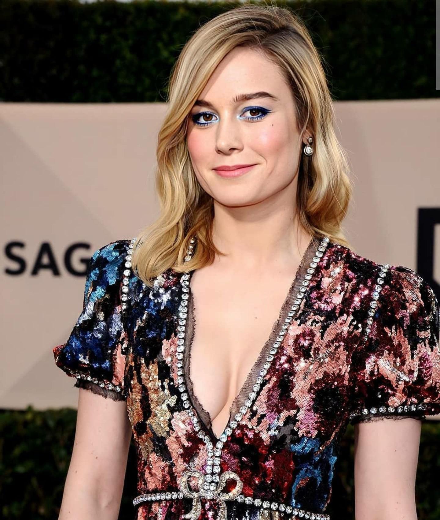 Brie Larson Scrolller 