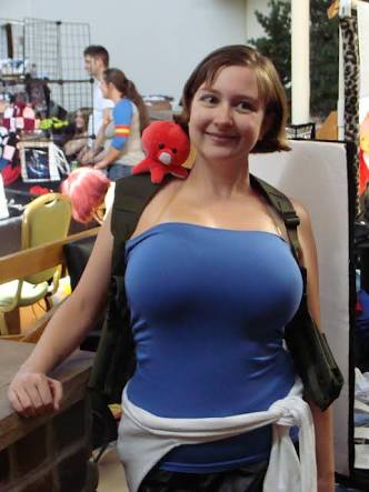 Busty gamer girl | Scrolller