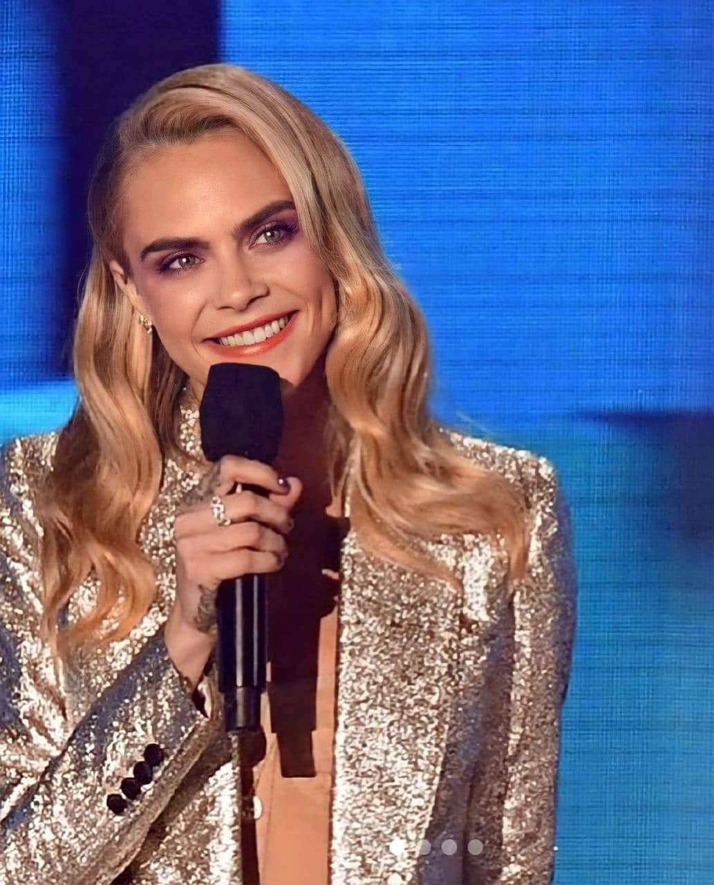 Cara Delevingne | Scrolller