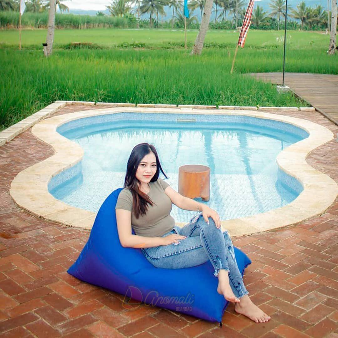 Scrolller Pool Chilling by the pool | Scrolller