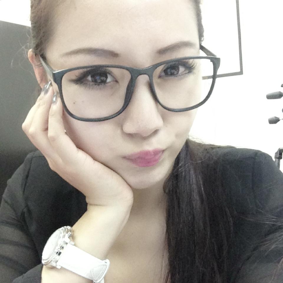 Chinese Girl With Glasses X Post From R Realchinagirls Scrolller