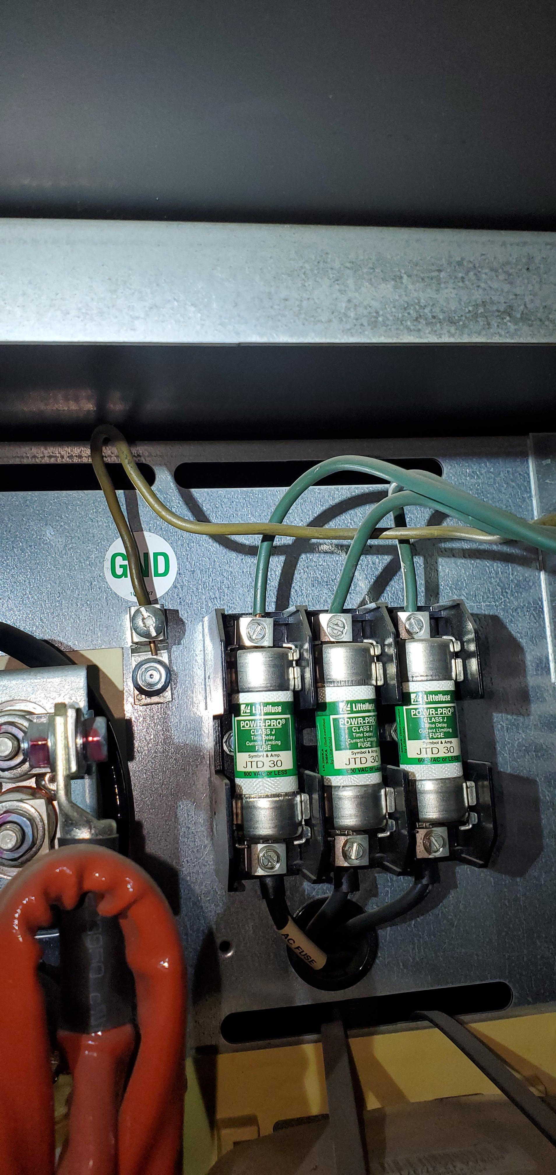 Color blind electrician maybe ?? Scrolller