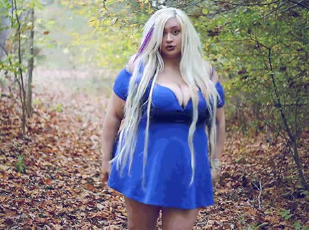 Cute BBW Dancing | Scrolller