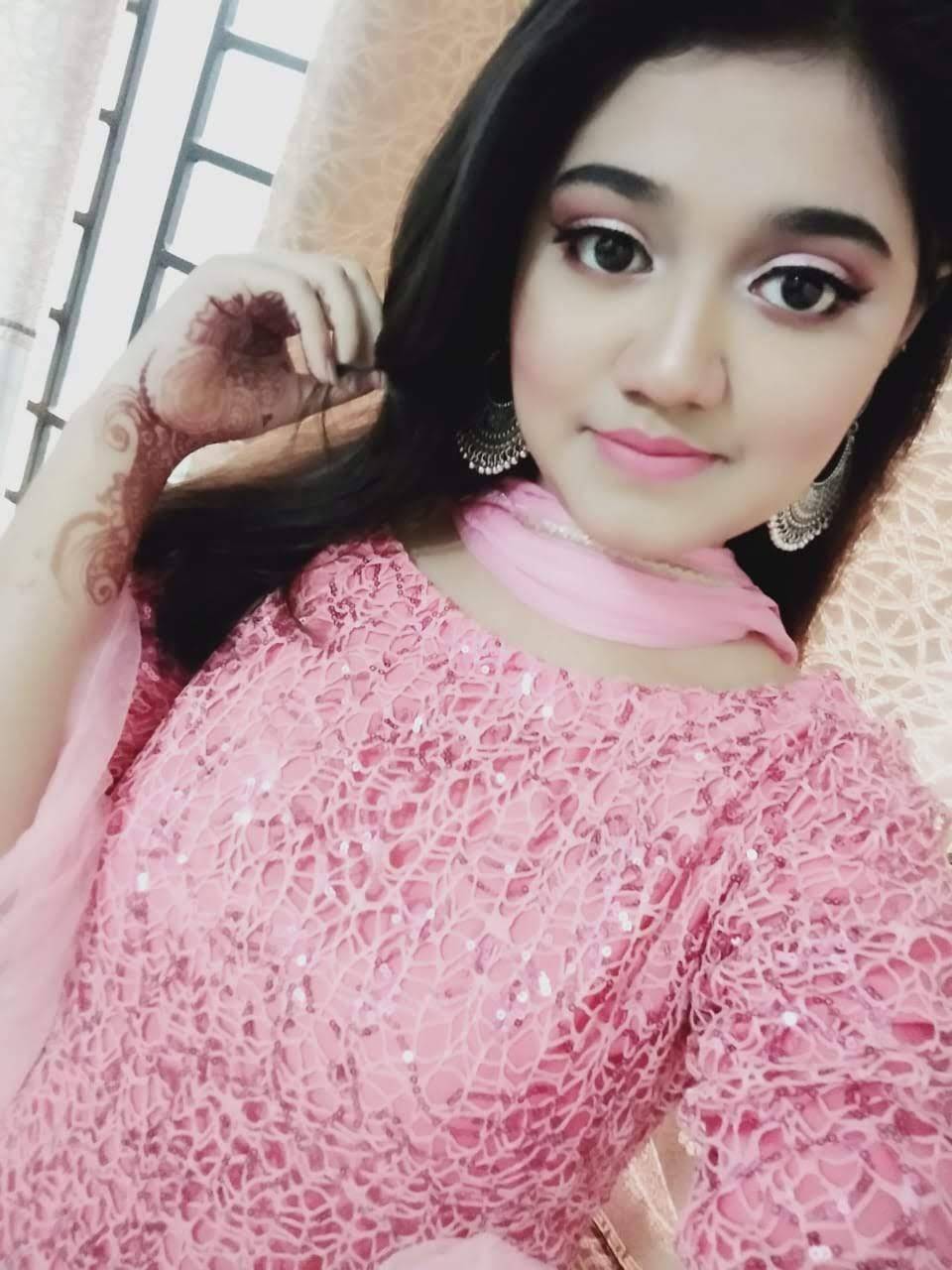 Cute Girl Show Everything in selfie.... Full collection link in comment ...