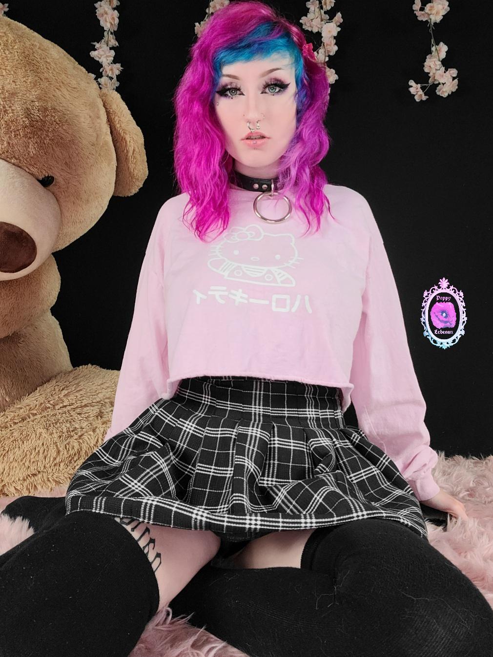 Dream of me tonight~ 🌙 | Scrolller