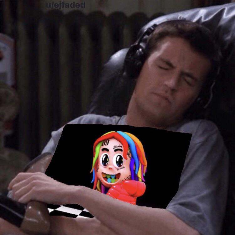 DUMMY BOY ️🧡💛💚💙💜 Scrolller