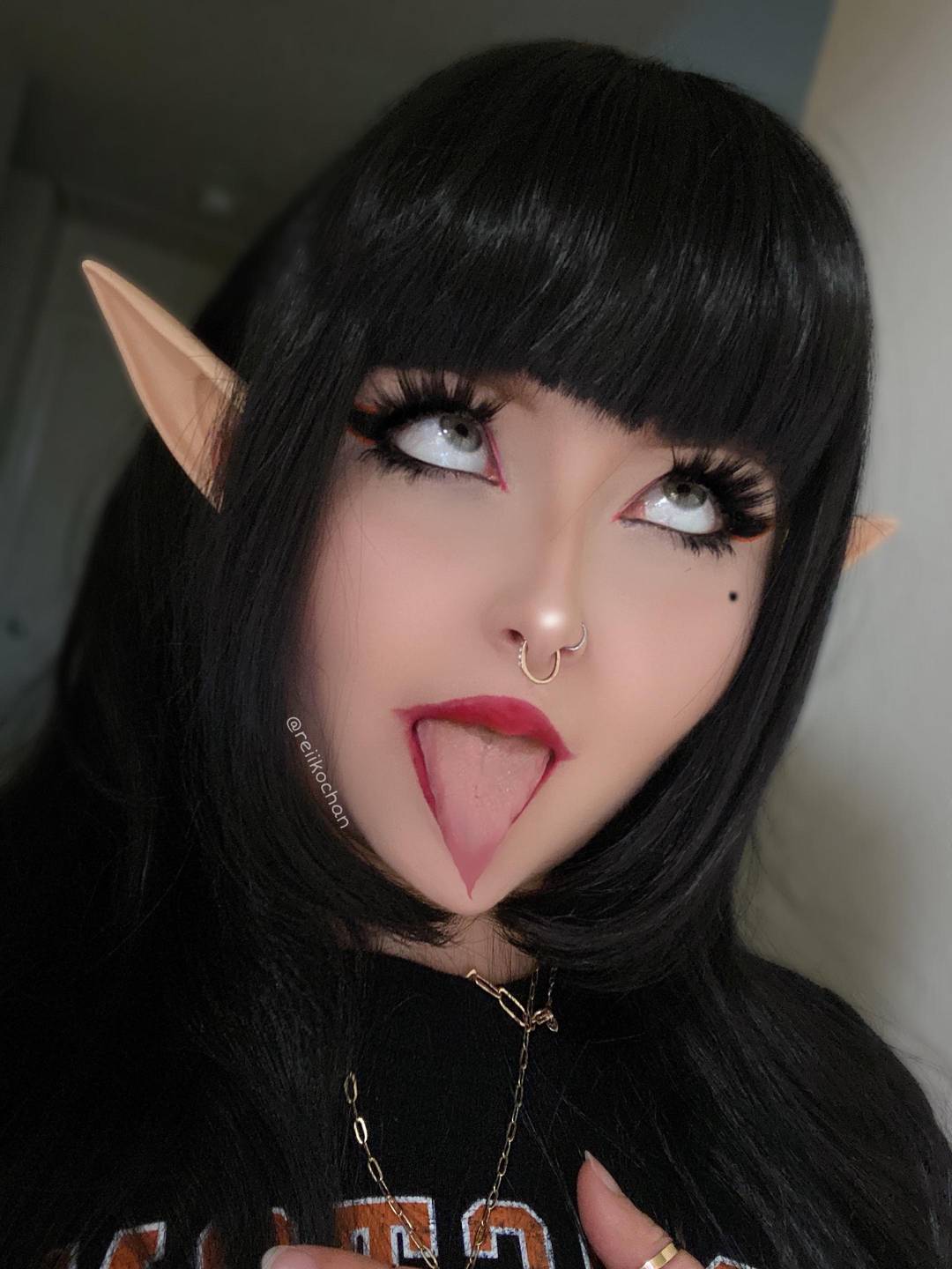 Elf by reiikochan 😈 | Scrolller