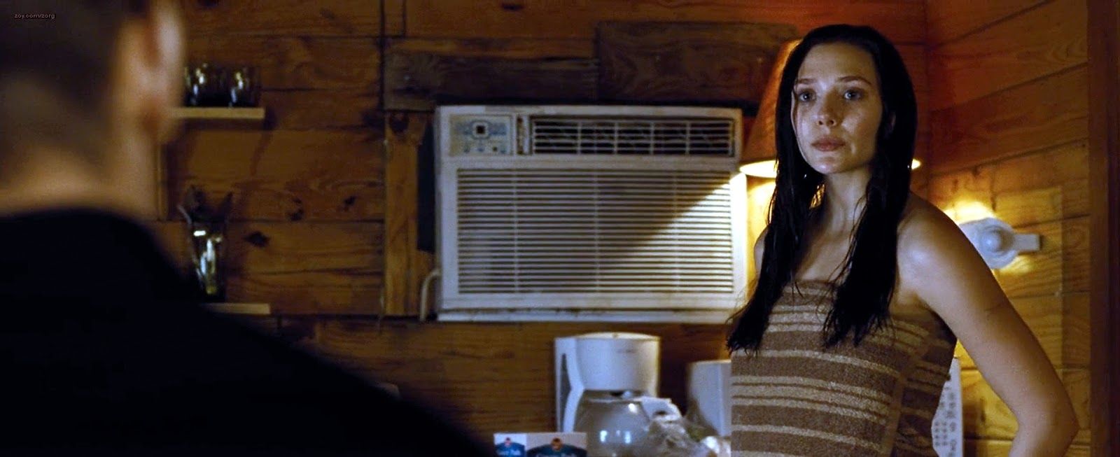 Elizabeth Olsen nude in Oldboy (2013) Scrolller