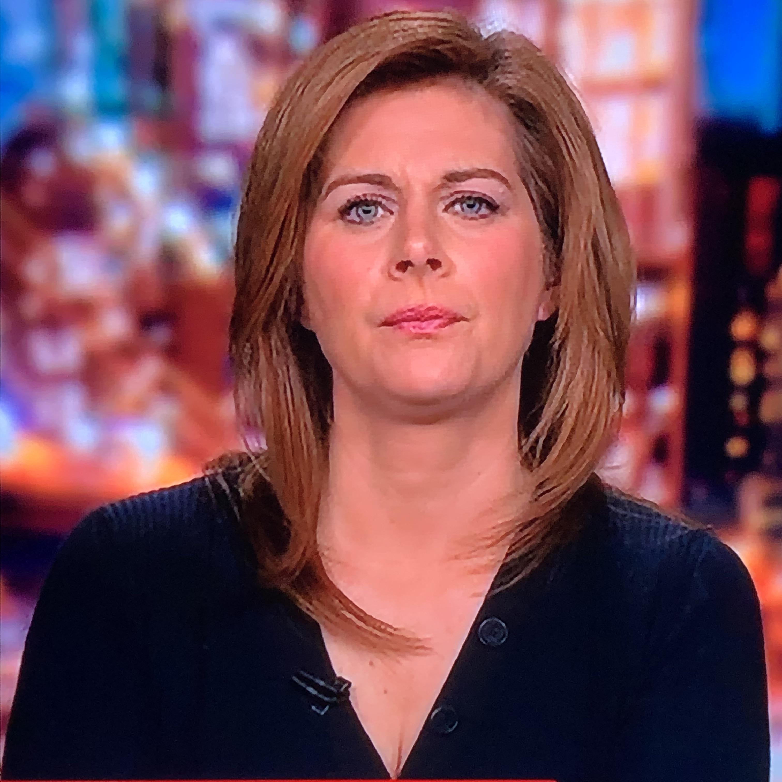 Erin Burnett Scrolller