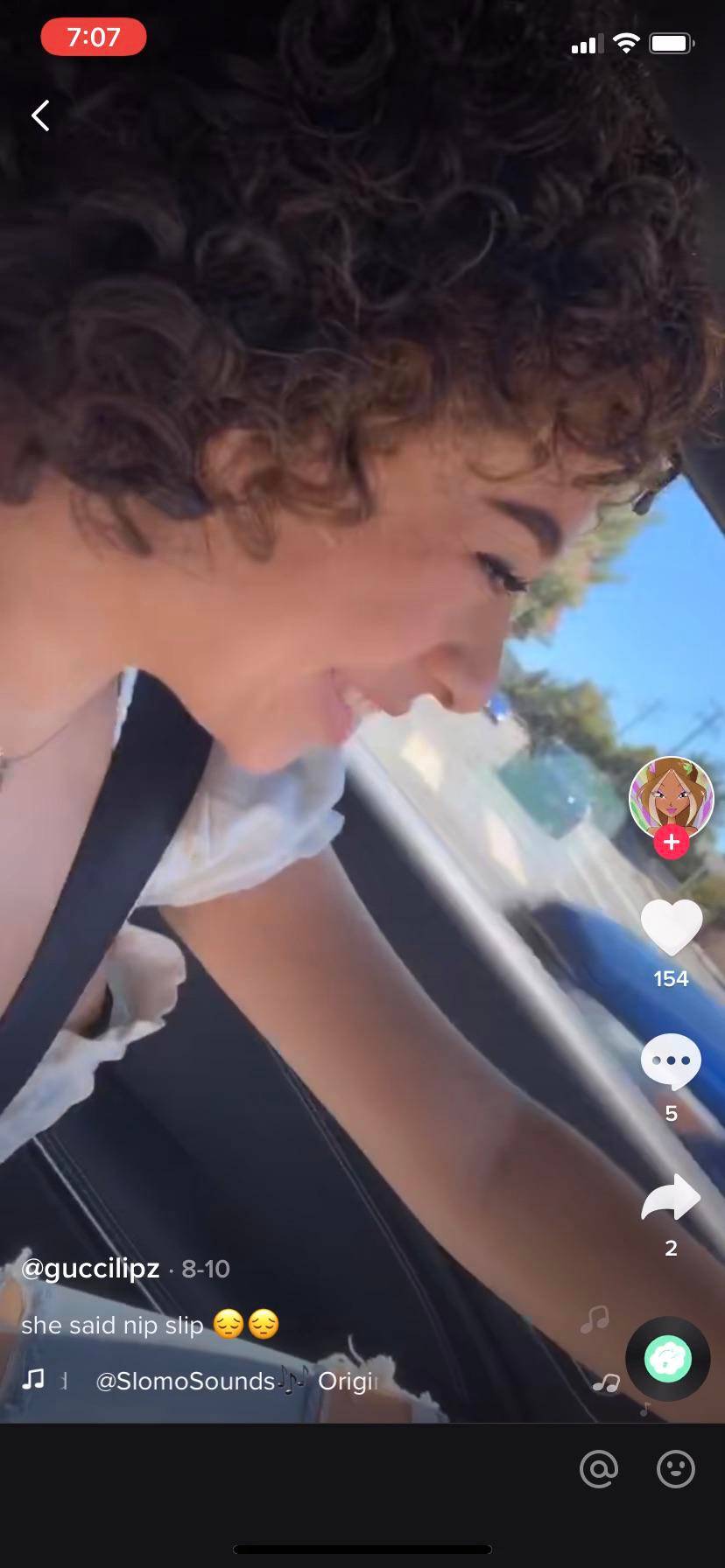 Exposed her nip Scrolller(03)