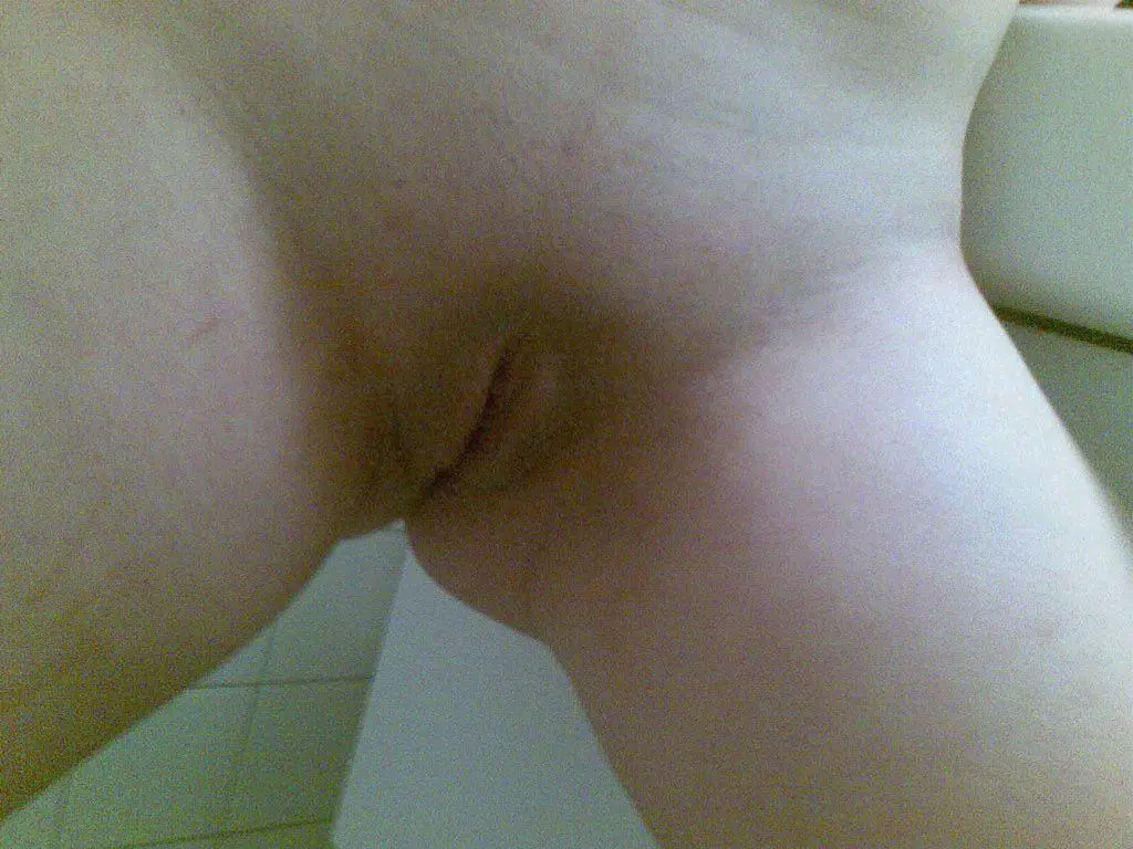 Impregnate my pussy please 🥰