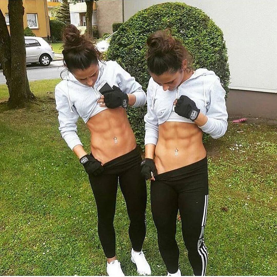 Fit twins Scrolller