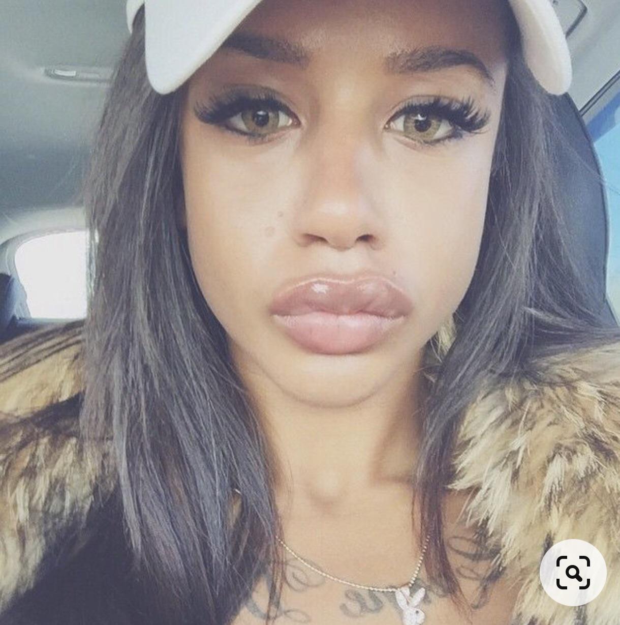 Ebony Big Lips