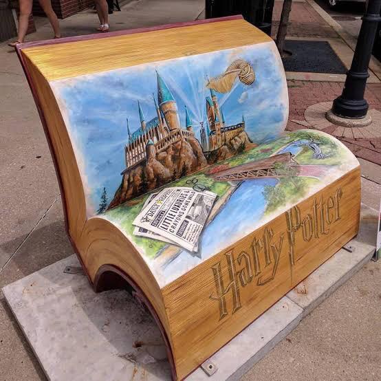 Harry Potter book bench in Naperville Scrolller