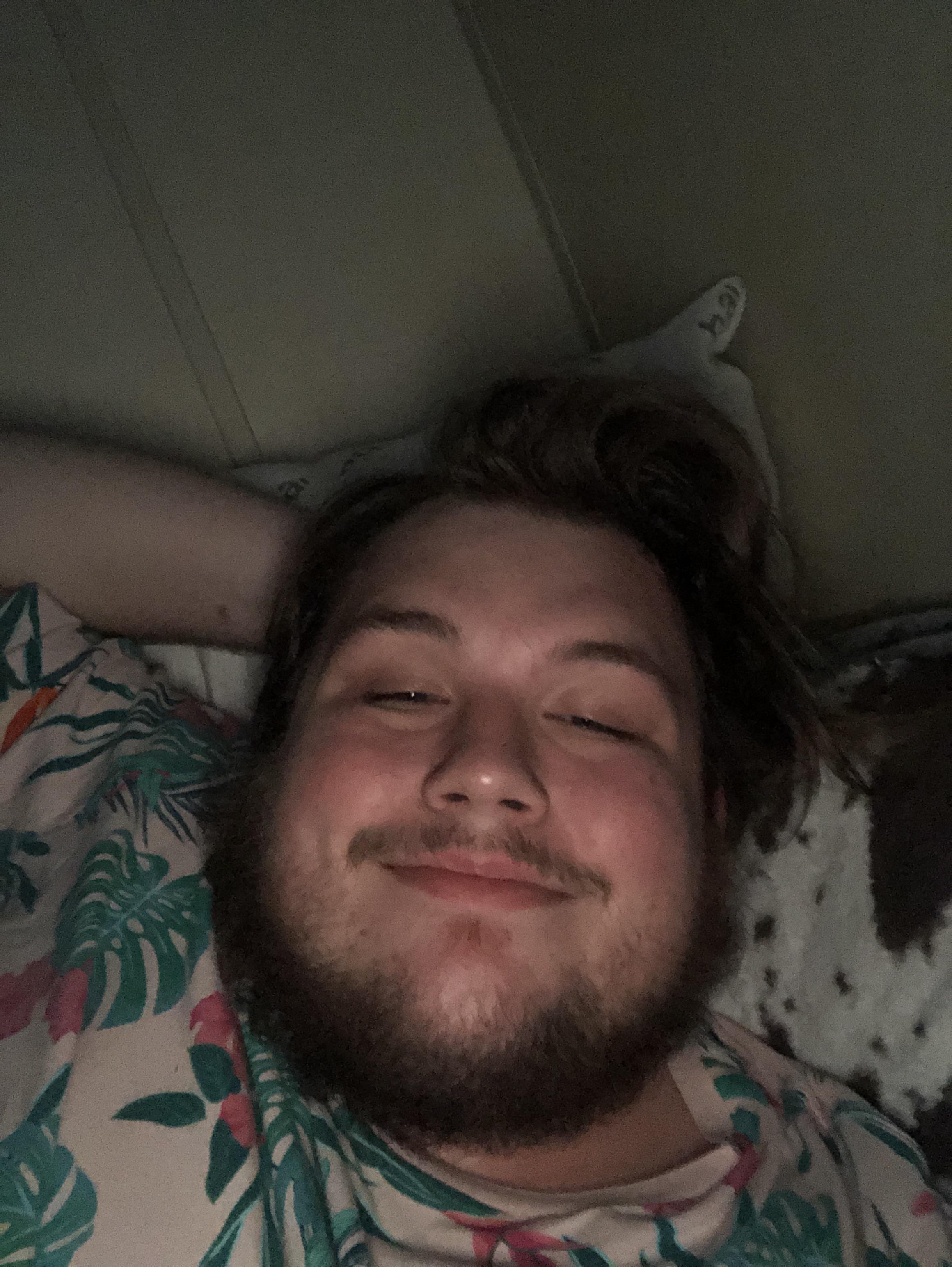Having a super good night for the first time in ages hope y all are