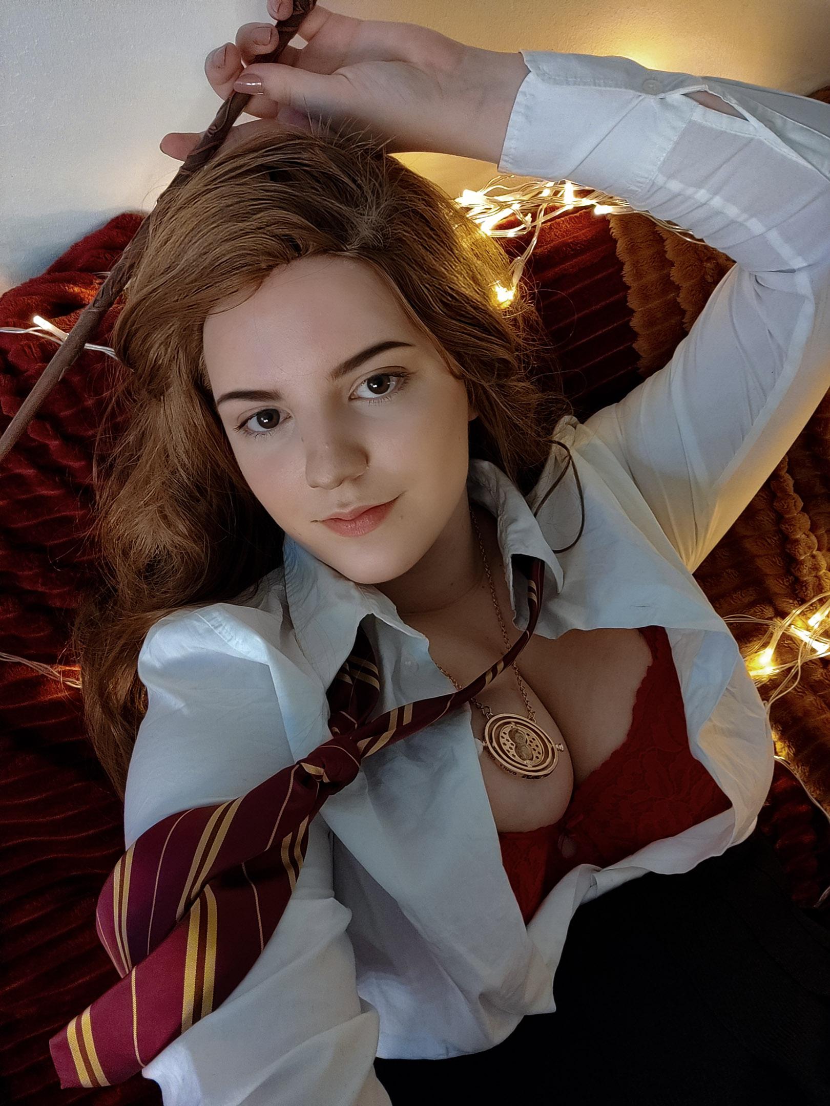 Hermione Granger from Harry Potter by Camilisious | Scrolller