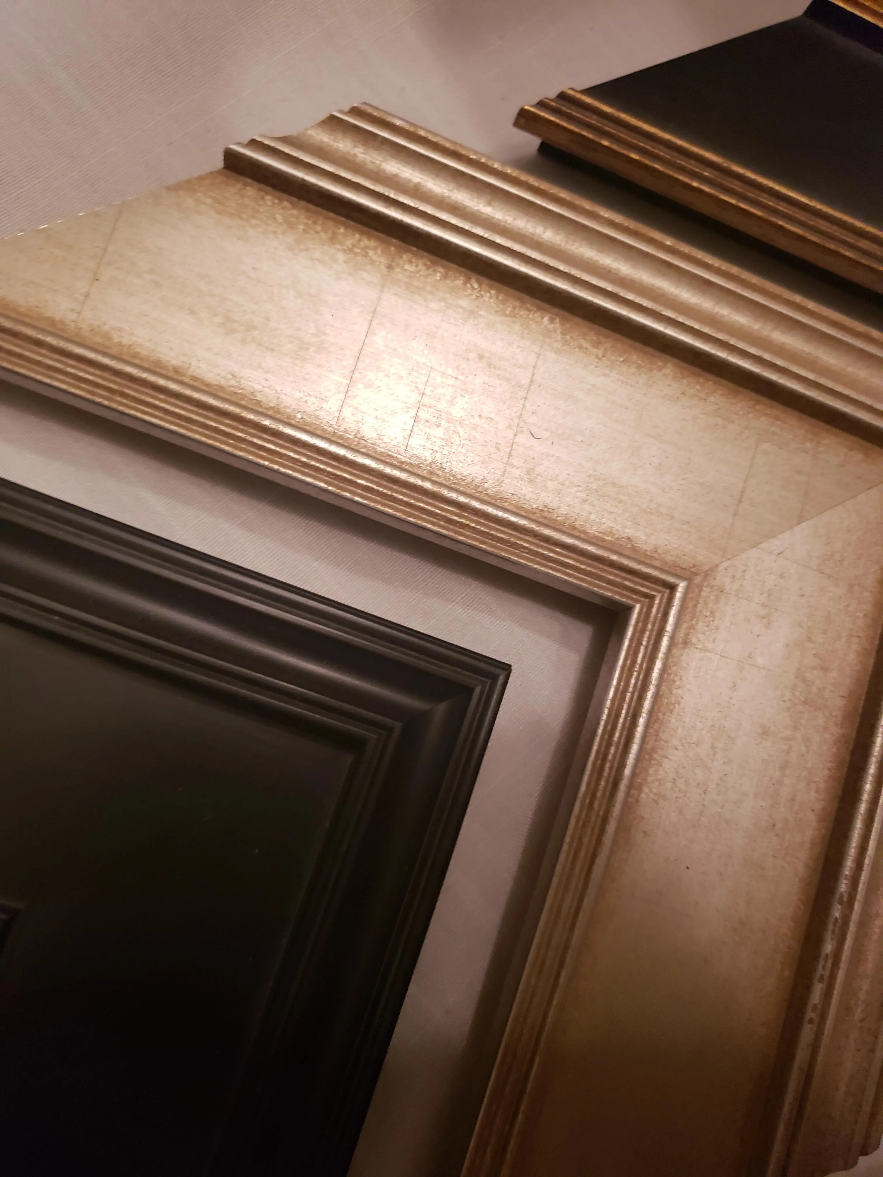 Prettu Frame Hey all, I'm pretty new to learning anout framing. I'm a photographer ...