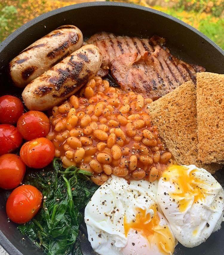My first attempt at a British fry up Scrolller