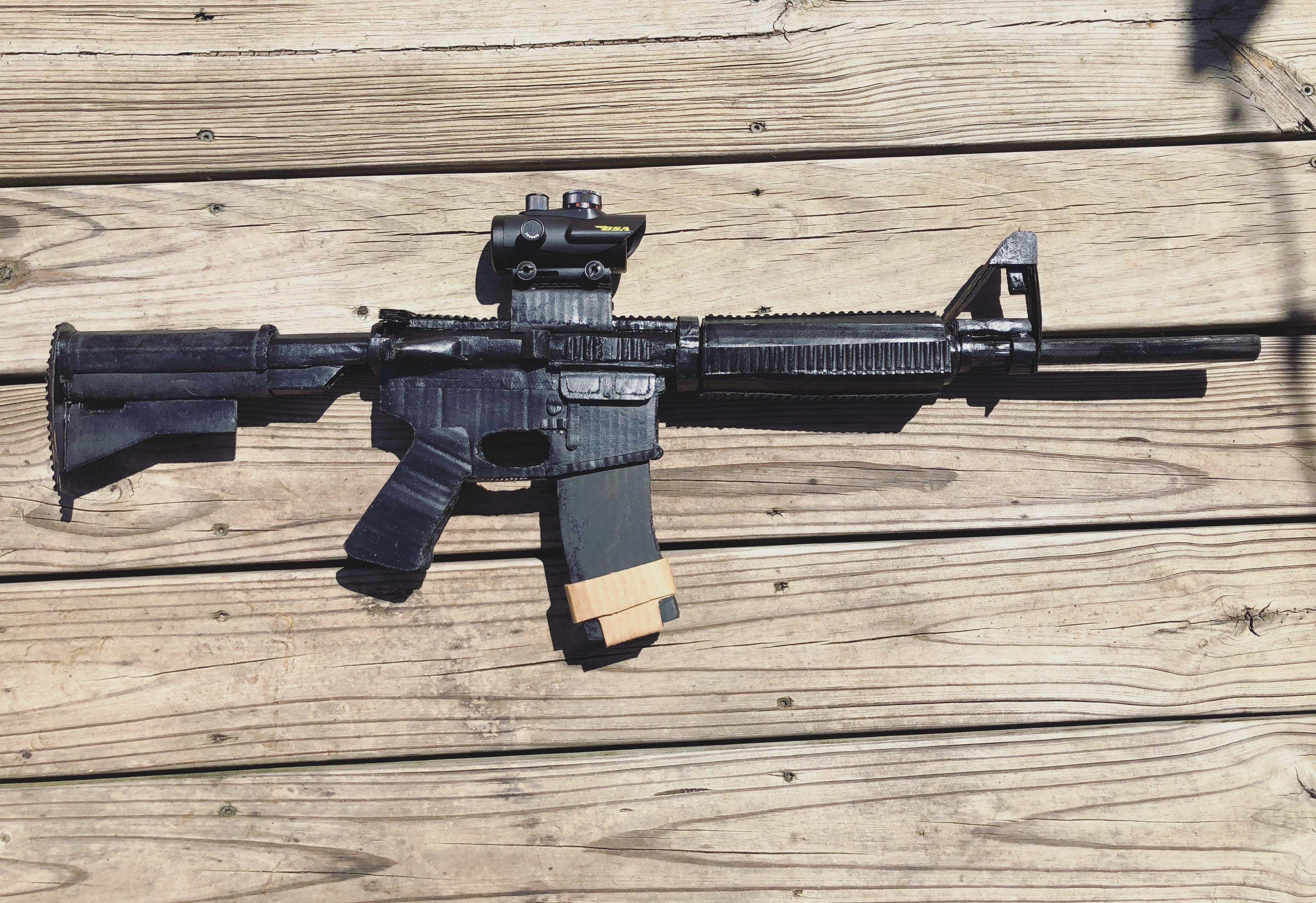 I made a cardboard M4, (w/ an actual RDS). | Scrolller