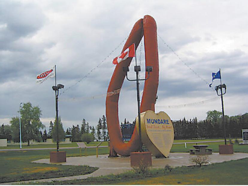 I see your big fire hydrant, and raise you the worlds biggest sausage