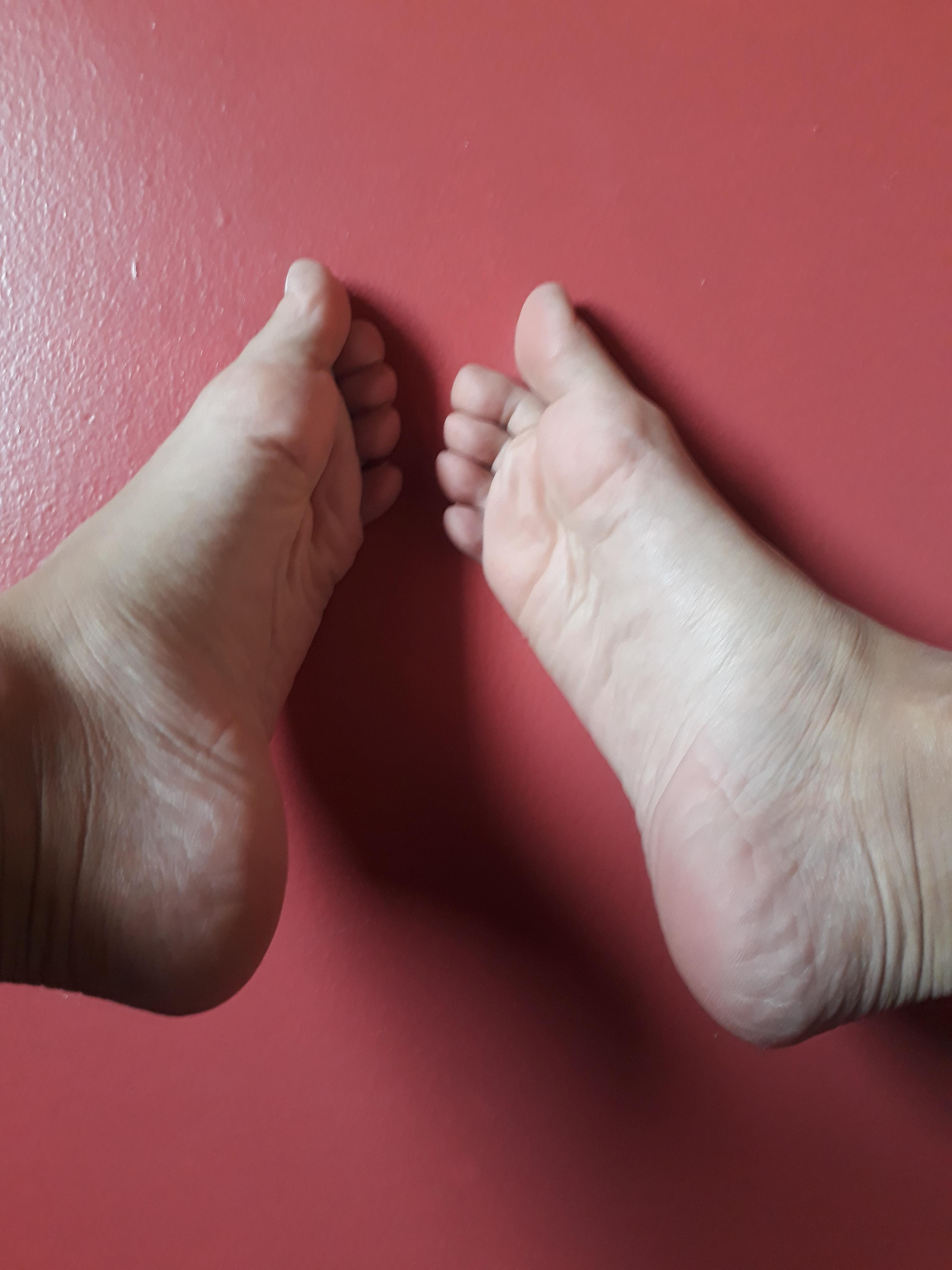 I WANT TO PUT THESE ON YOUR FACE!! feet, feet fetish, feet pics for