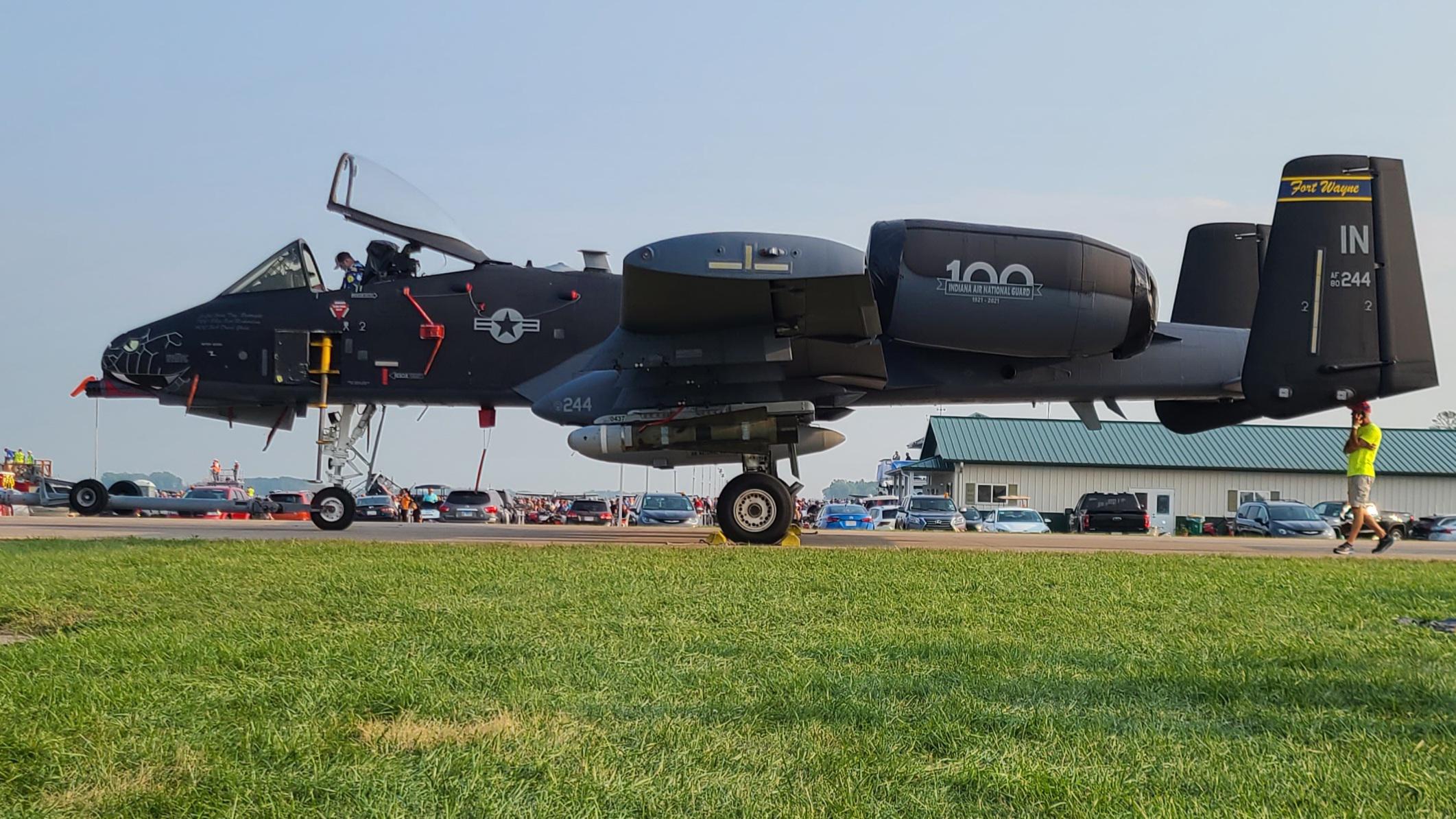 Indiana ANG Hog painted in Blacksnakes livery.[2123x1194] | Scrolller