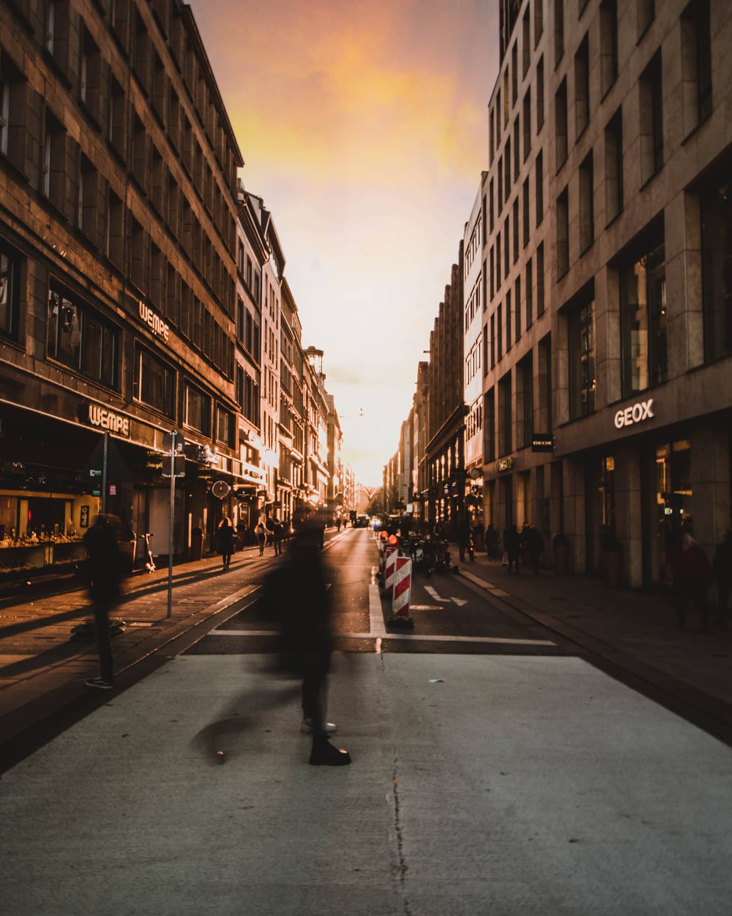 ITAP of the streets of Hamburg at dawn. | Scrolller