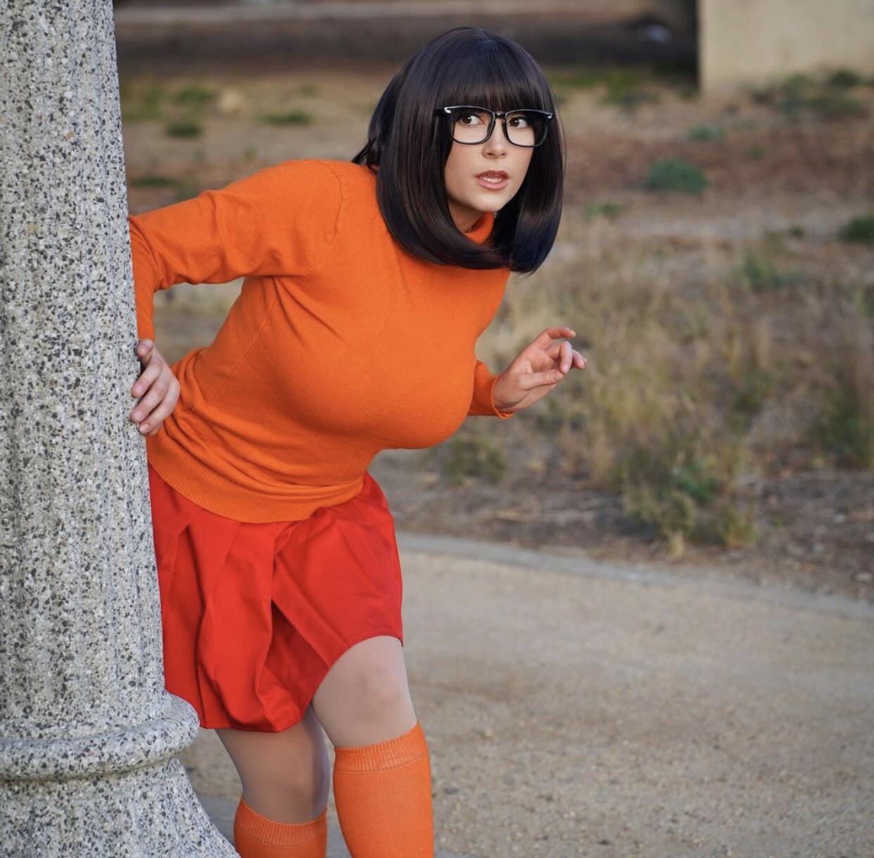 Jinkies Velma Scrolller