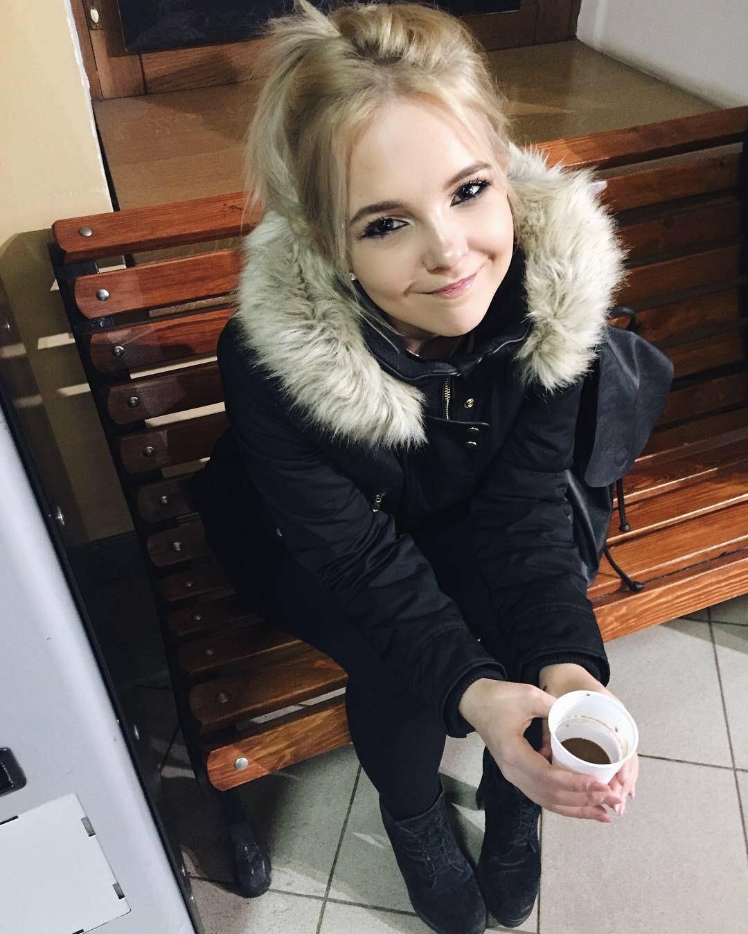 Katerina Kozlova Scrolller