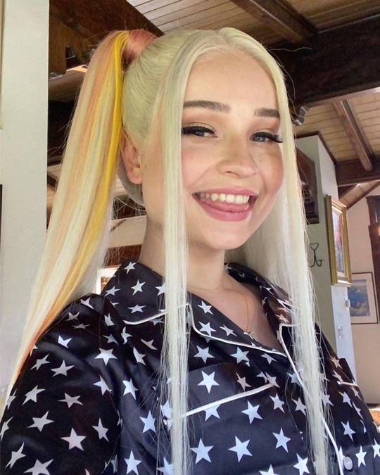 Kim Petras | Scrolller