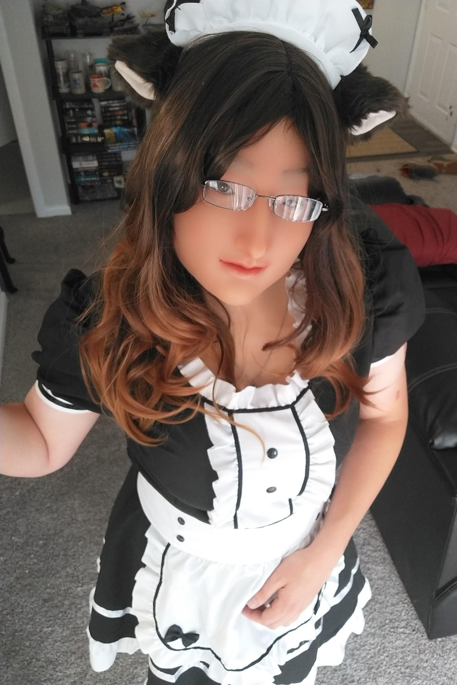 Kitty Maid Scrolller