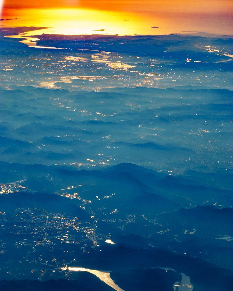 Korean sunset and mountains [OC] [800 x 1000] Scrolller