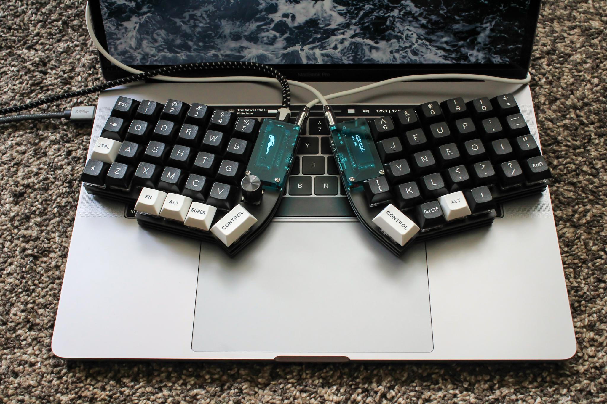 Lily58 with Workman Layout | Scrolller