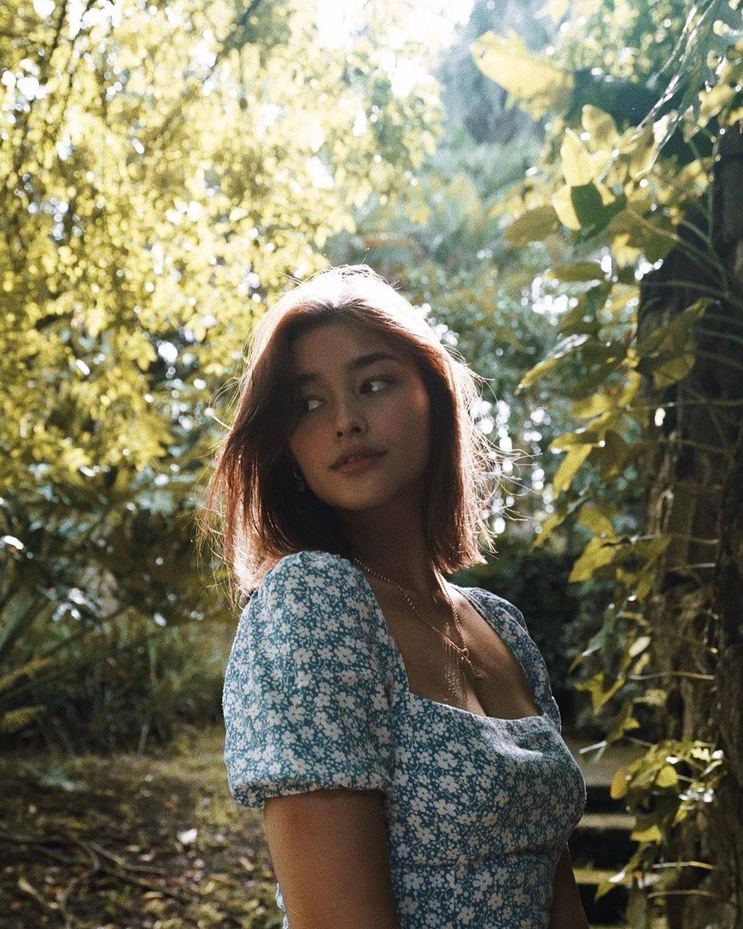 Liza Soberano Scrolller