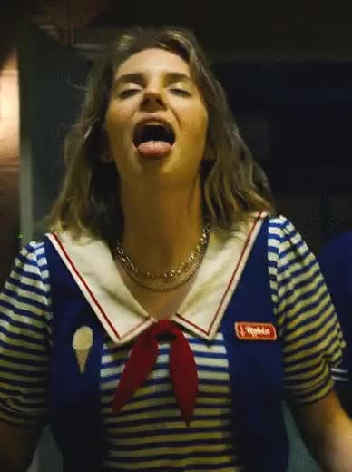 Maya Hawke (Sranger Things - Season 3) | Scrolller