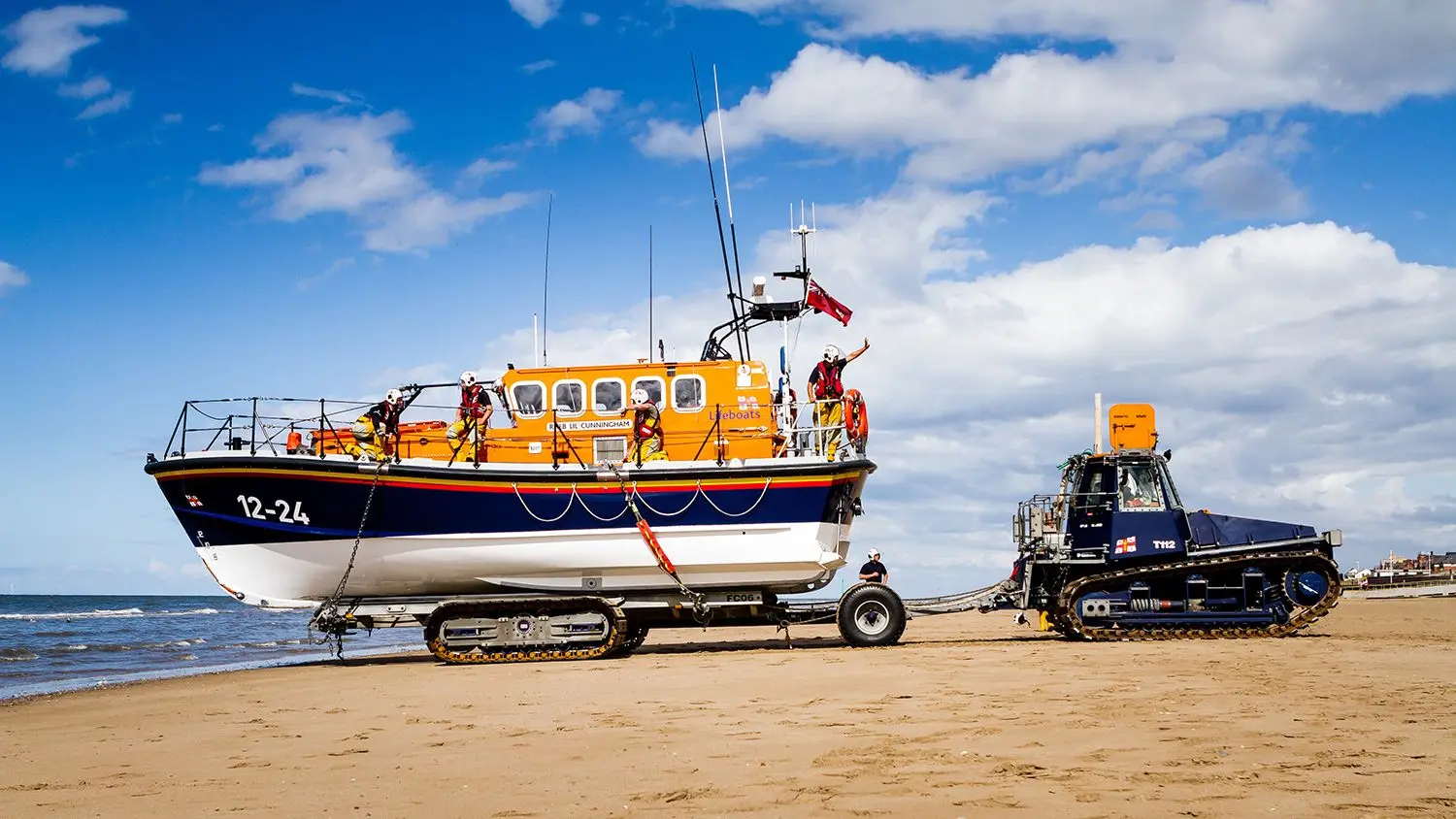 Mersey-class lifeboat, Royal National Lifeboat Institution [1500x844 ...