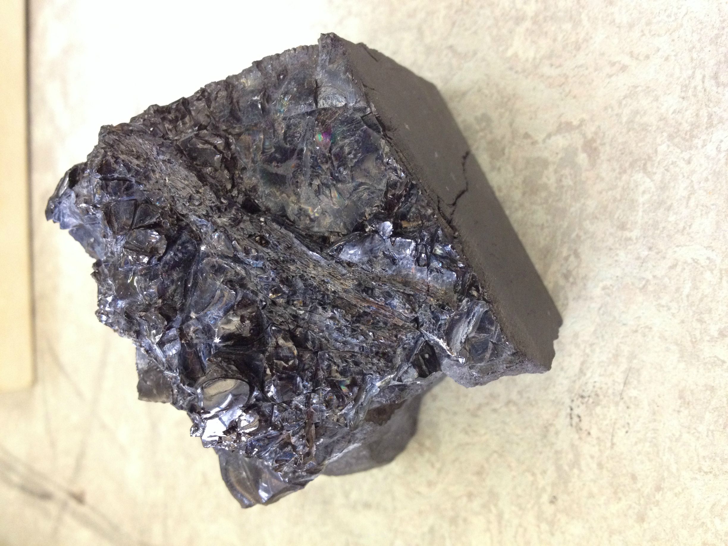 Mid Ocean Ridge Basalt [3264 x2448] | Scrolller