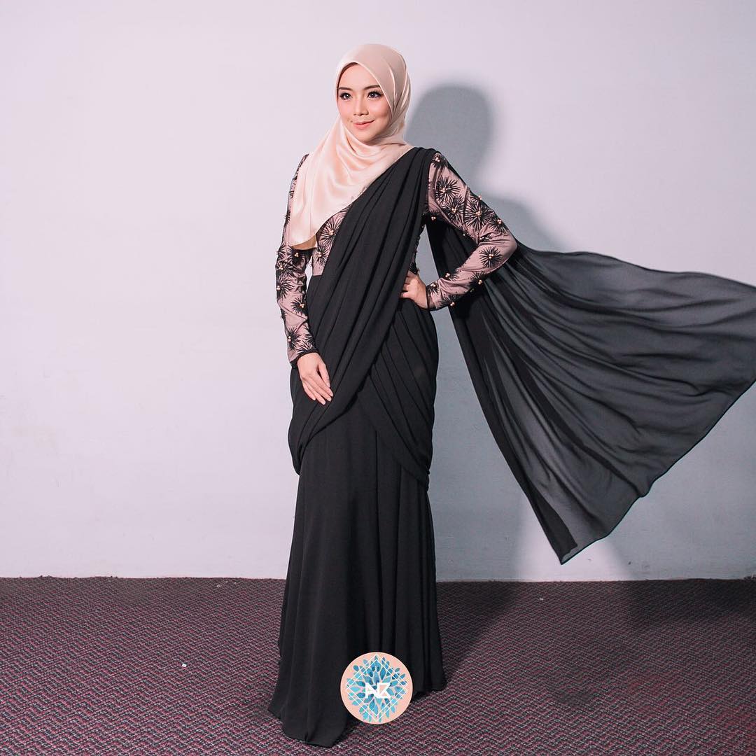 Mira Filzah | Scrolller