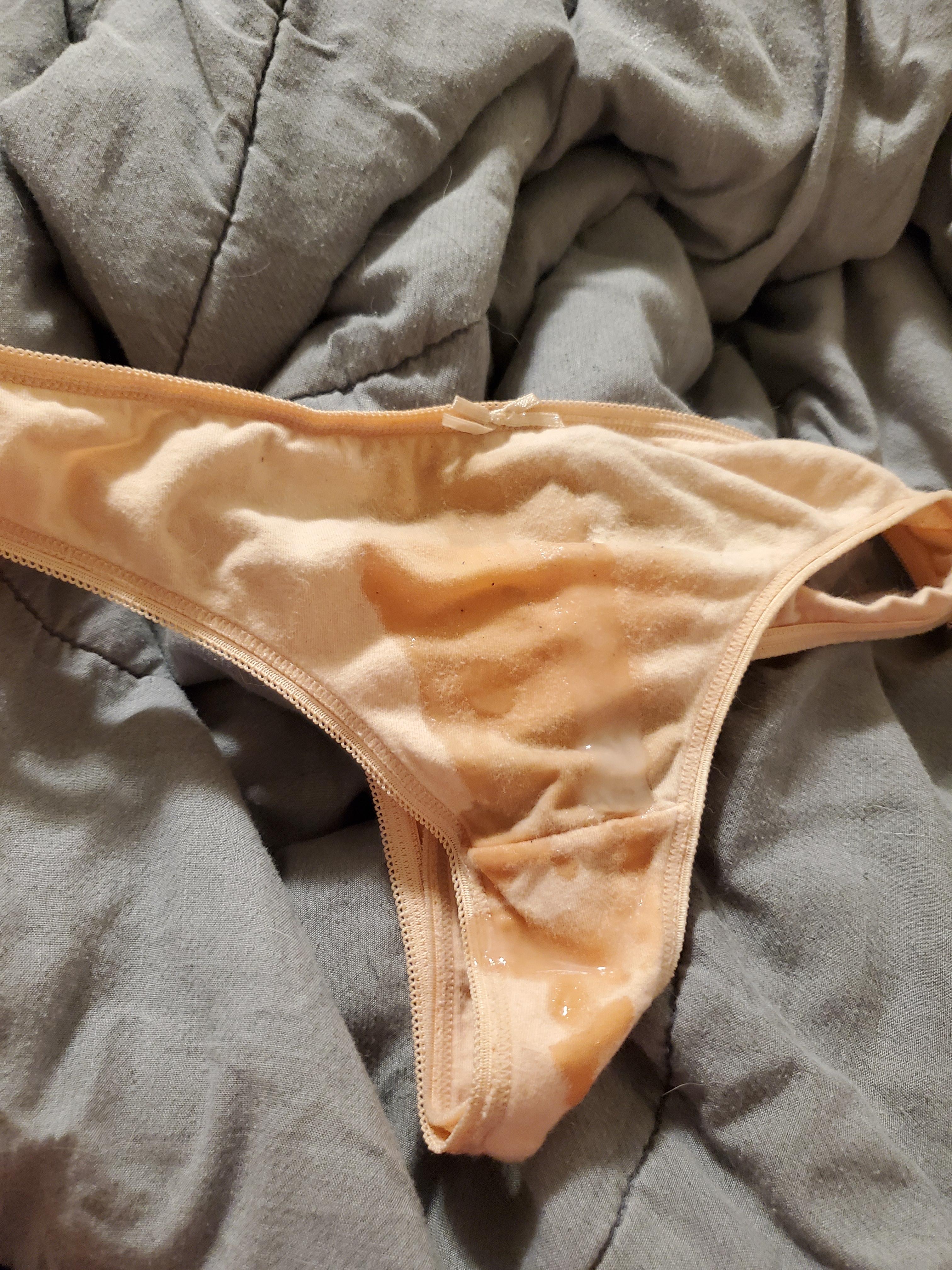 Moms Sexy Thong Covered In Cum Scrolllersexiezpix Web Porn
