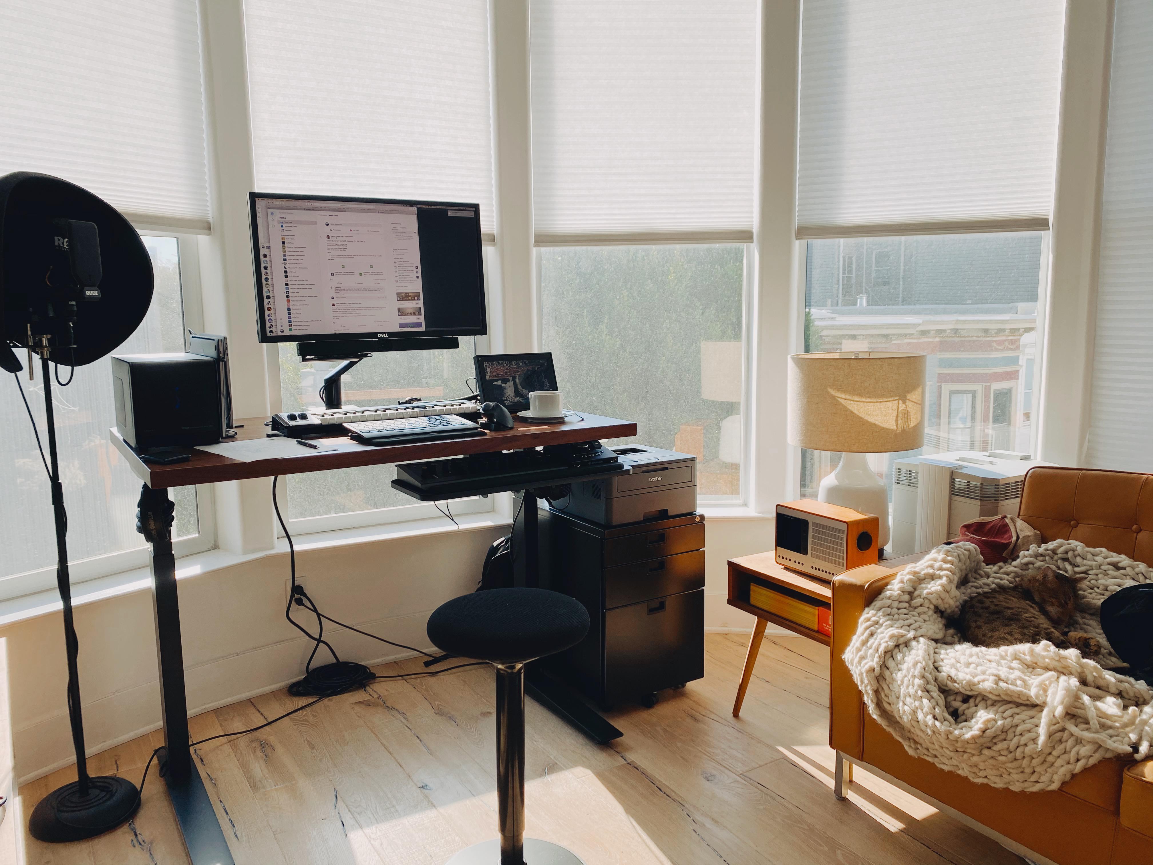 My Jarvis Walnut Hardwood Setup (for Work + Music) | Scrolller